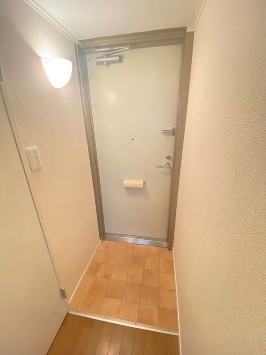 物件内観写真22　(玄関)