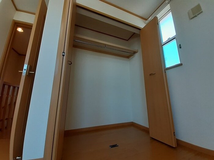 物件内観写真9　(収納)