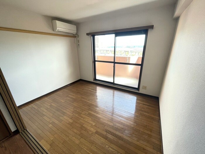 物件内観写真10　(居室)