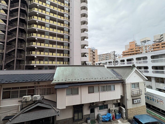 物件内観写真22　(室内からの展望)