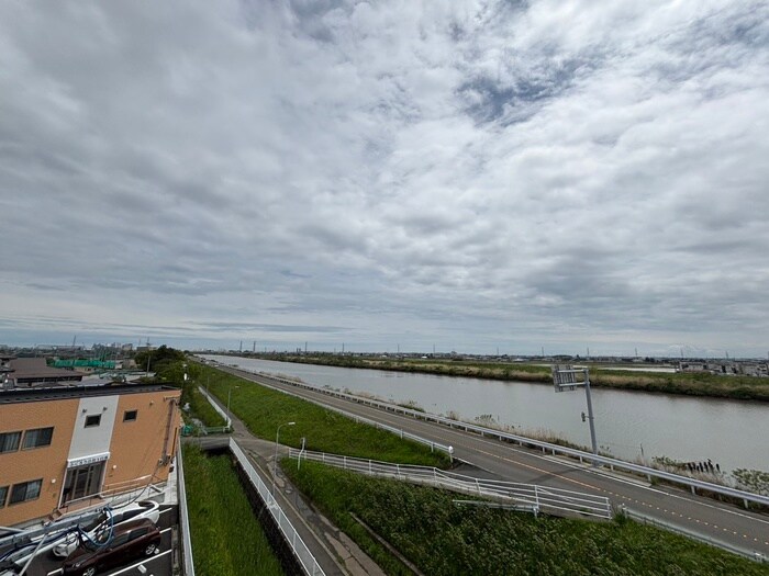 物件内観写真20　(室内からの展望)