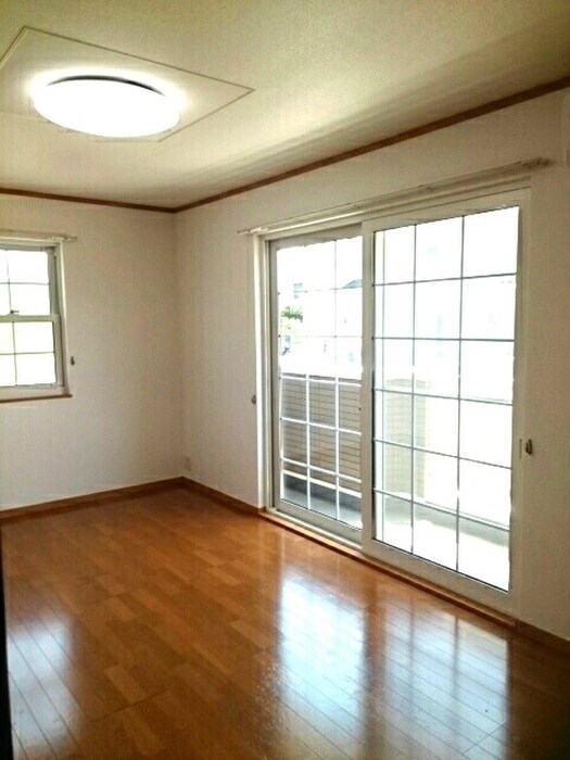物件内観写真7　(居室)