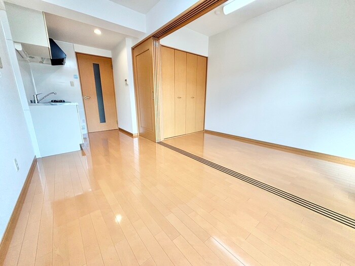 物件内観写真10　(居室)