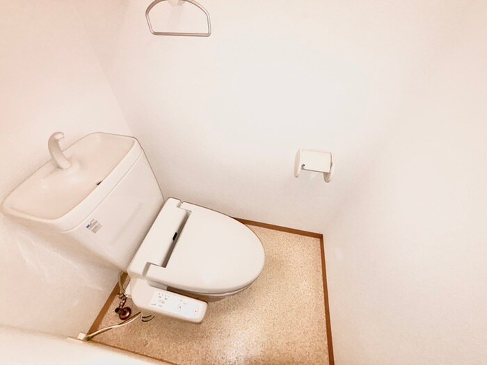 物件内観写真14　(トイレ)