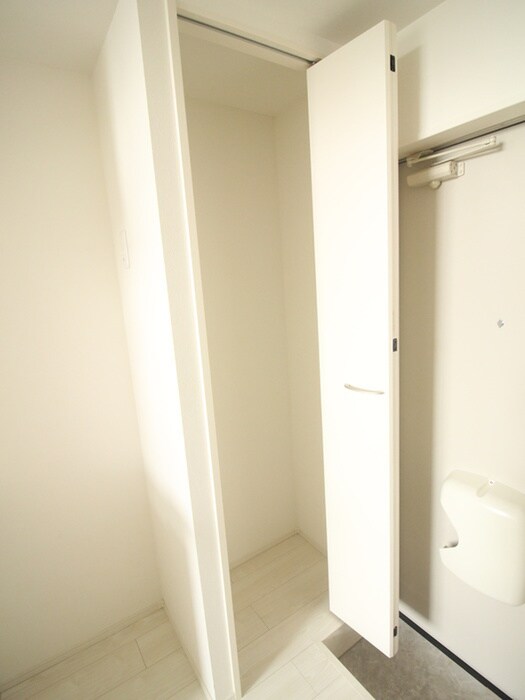物件内観写真15　(収納)