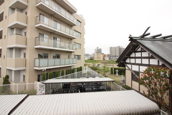 物件内観写真20　(室内からの展望)