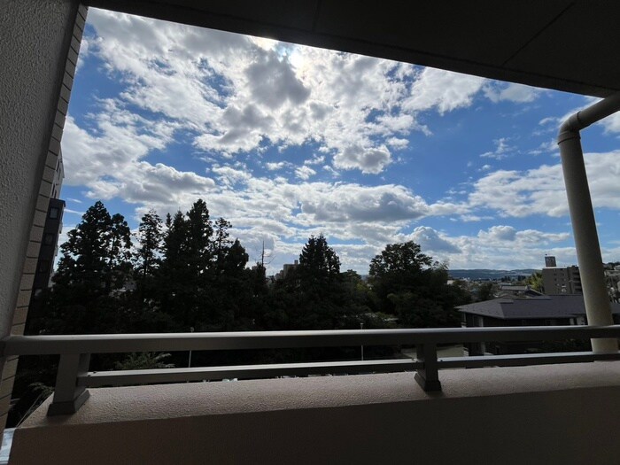 物件内観写真22　(室内からの展望)