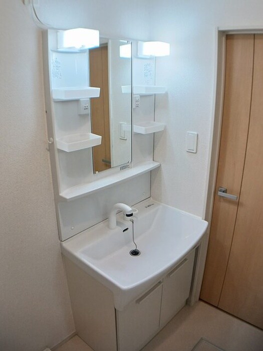 物件内観写真10　(洗面)