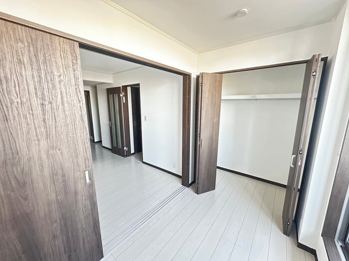 物件内観写真11　(収納)