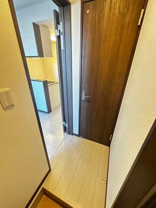 物件内観写真17　(廊下)