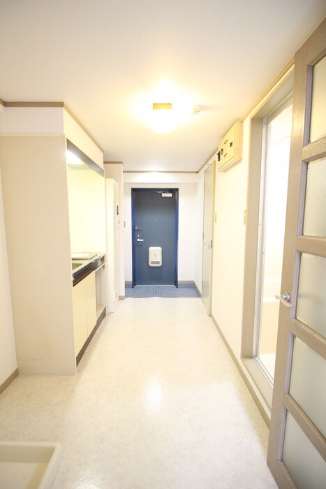 物件内観写真18　(廊下)
