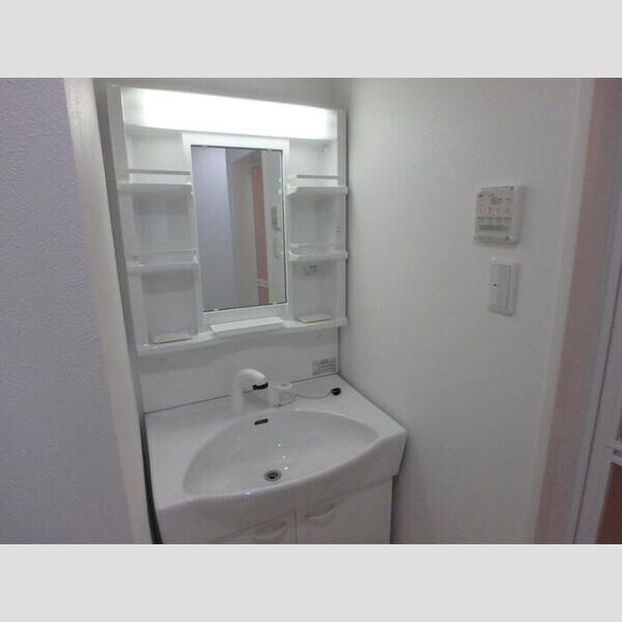 物件内観写真13　(洗面)