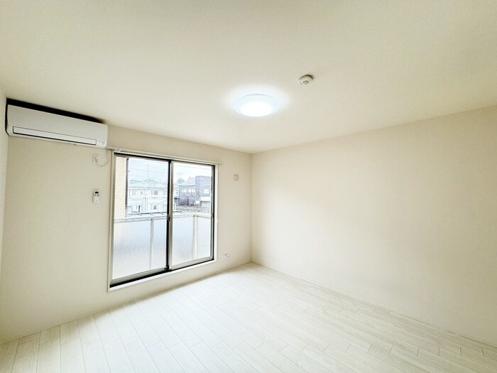 物件内観写真9　(居室)