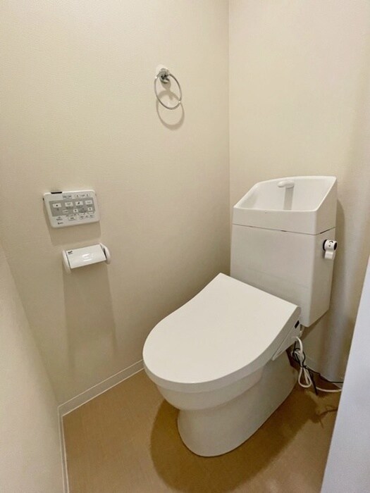 物件内観写真13　(トイレ)