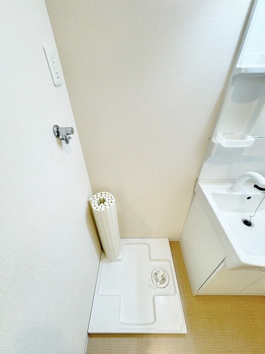 物件内観写真14　(洗濯機置場)