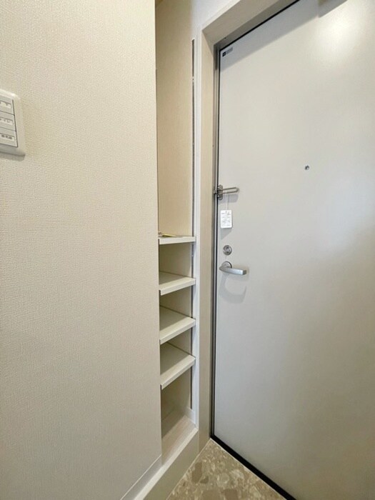 物件内観写真15　(靴箱)