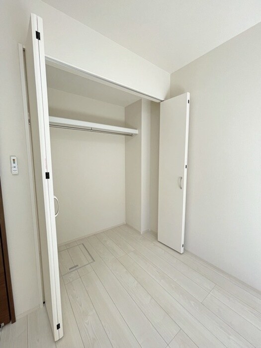 物件内観写真16　(収納)