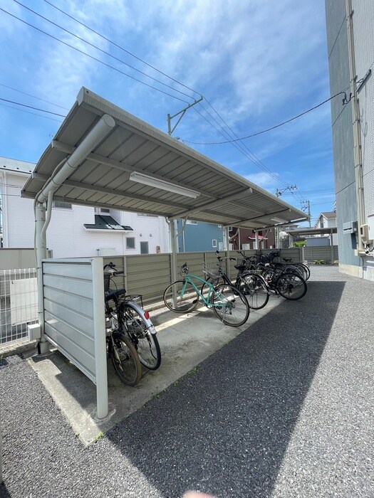 物件外観写真6　(駐輪場)