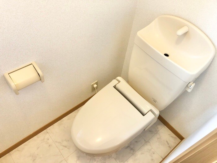 物件内観写真14　(トイレ)