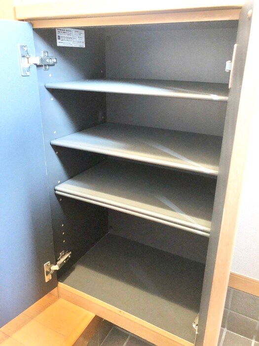 物件内観写真15　(靴箱)