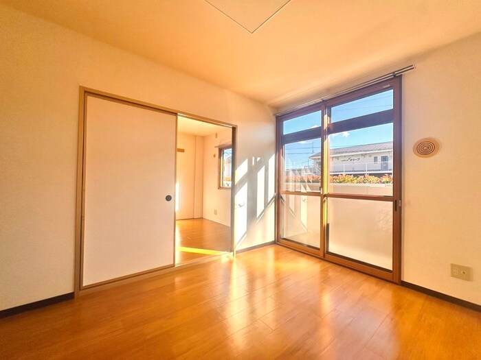 物件内観写真8　(居室)