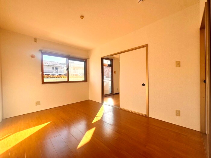 物件内観写真9　(居室)