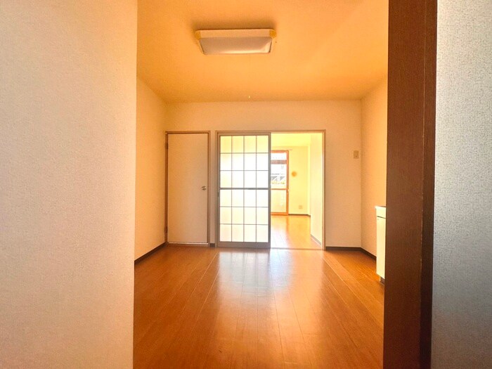 物件内観写真17　(廊下)