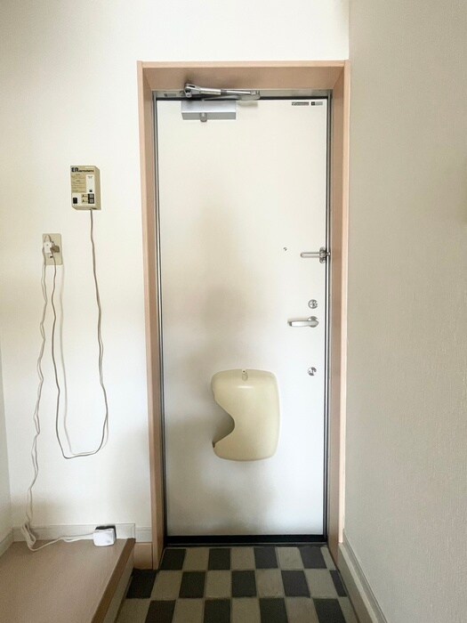 物件内観写真14　(玄関)