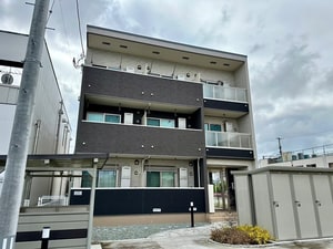 クレメント名取Ⅲ外観写真