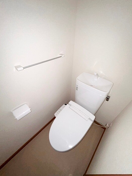 物件内観写真12　(トイレ)