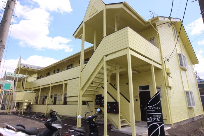 物件外観写真2　(エントランス部分)