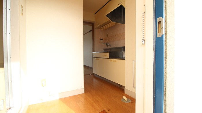 物件内観写真16　(廊下)