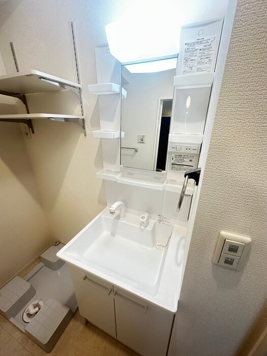 物件内観写真9　(洗面)