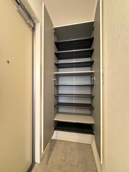 物件内観写真15　(靴箱)