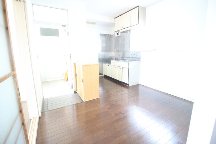 物件内観写真8　(居室)