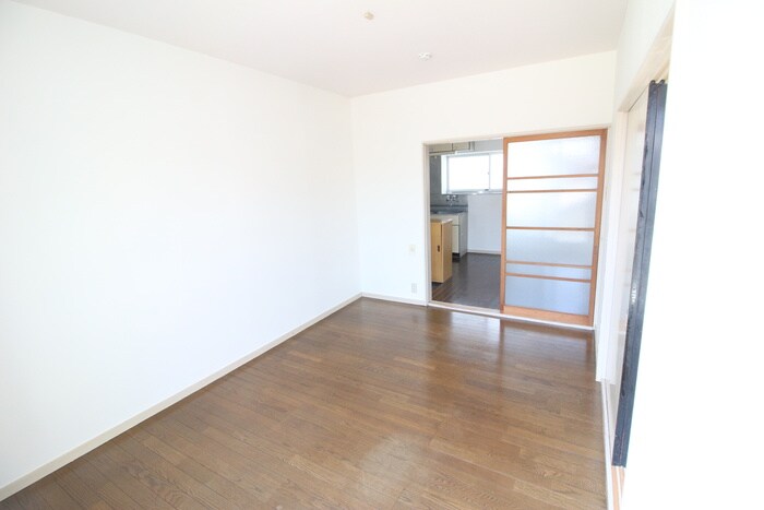 物件内観写真10　(居室)