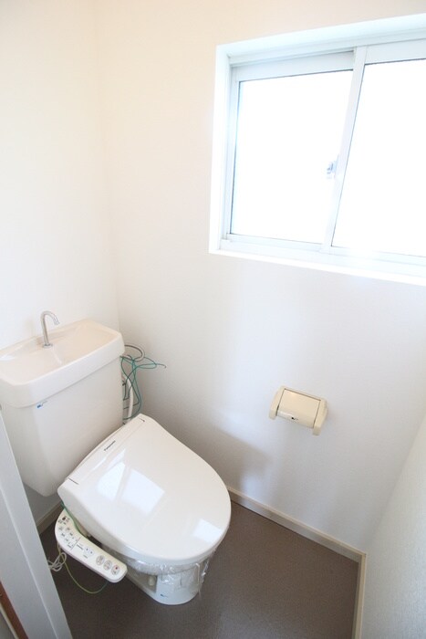 物件内観写真14　(トイレ)