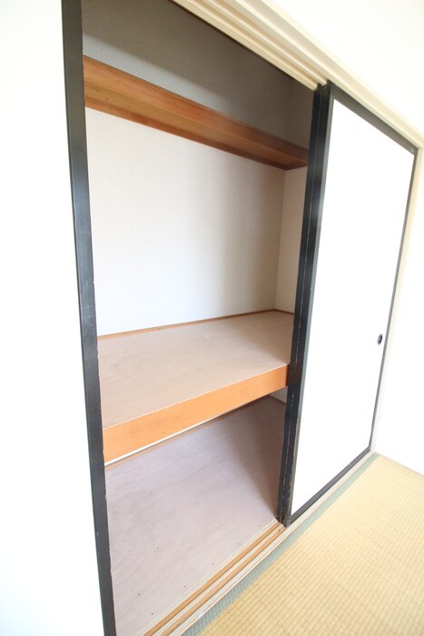 物件内観写真15　(収納)