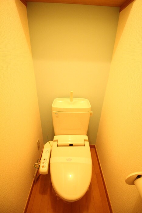 物件内観写真8　(トイレ)