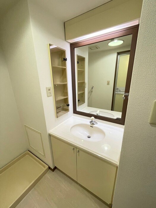 物件内観写真11　(洗面)