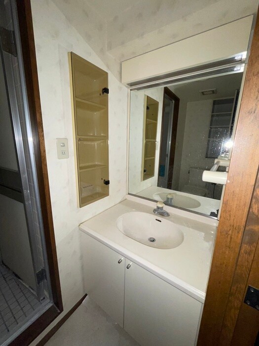 物件内観写真12　(洗面)