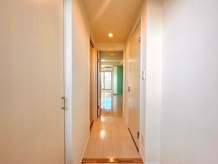 物件内観写真17　(廊下)