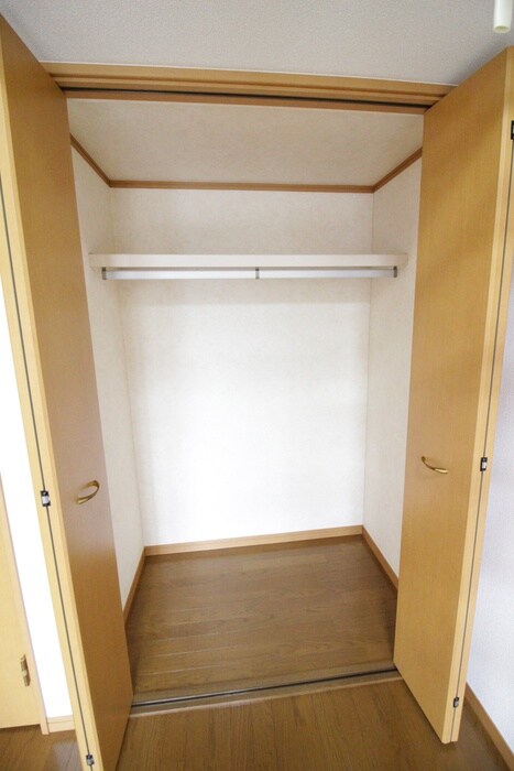 物件内観写真15　(収納)