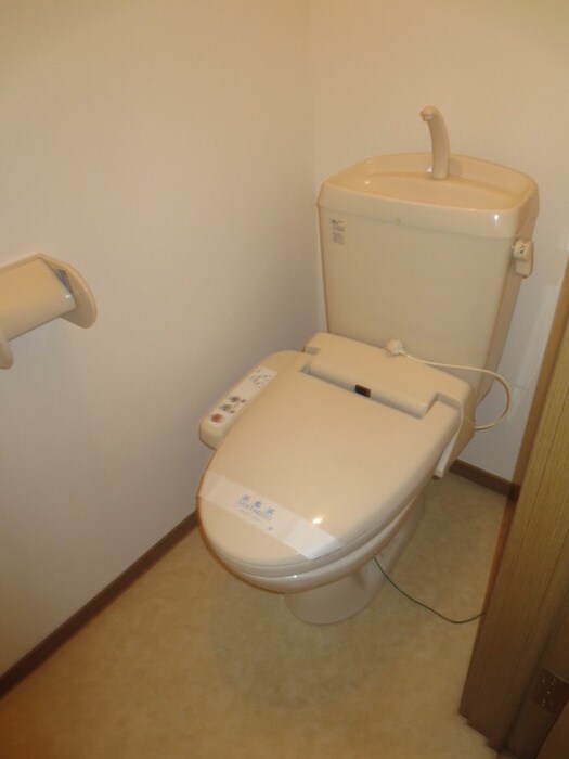 物件内観写真14　(トイレ)