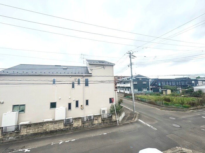 物件内観写真19　(室内からの展望)