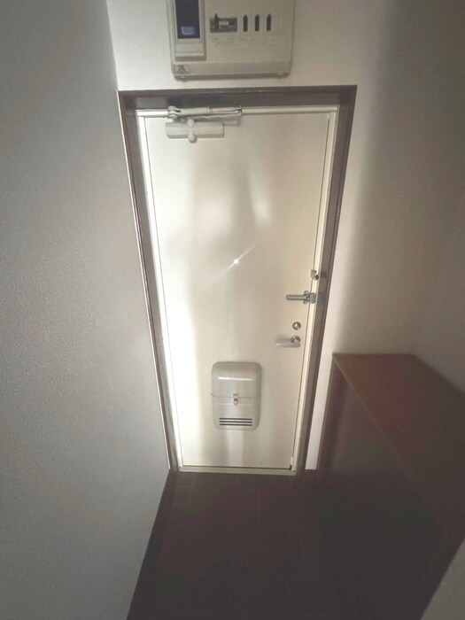 物件内観写真22　(玄関)
