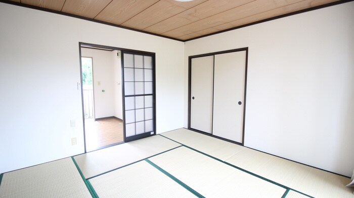 物件内観写真8　(居室)