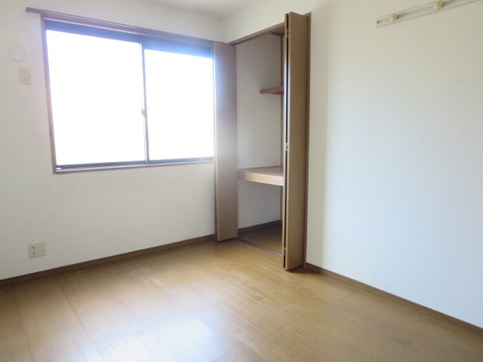 物件内観写真19　(居室)