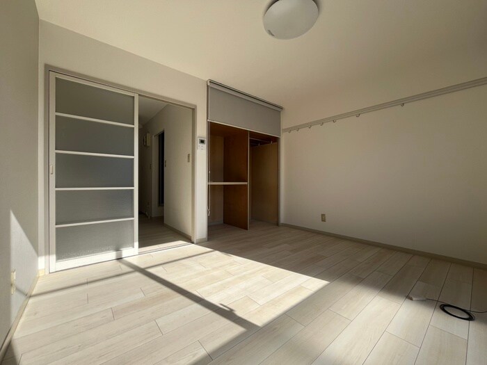 物件内観写真7　(居室)