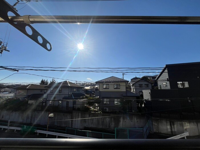 物件内観写真22　(室内からの展望)